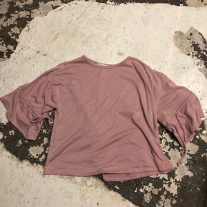 Pink sleeve tie shirt
